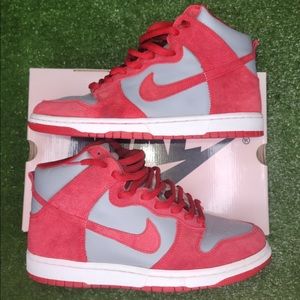 Nike Dunk High Pro SB "ULNV" fro 2005